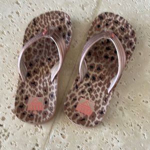 Reef girls flip flops